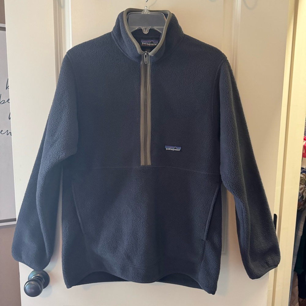 Patagonia Men’s Charcoal Zip-Up Sweater
